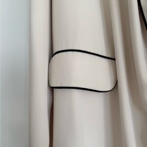 MELLODAY Cream Jacket with Black Accents